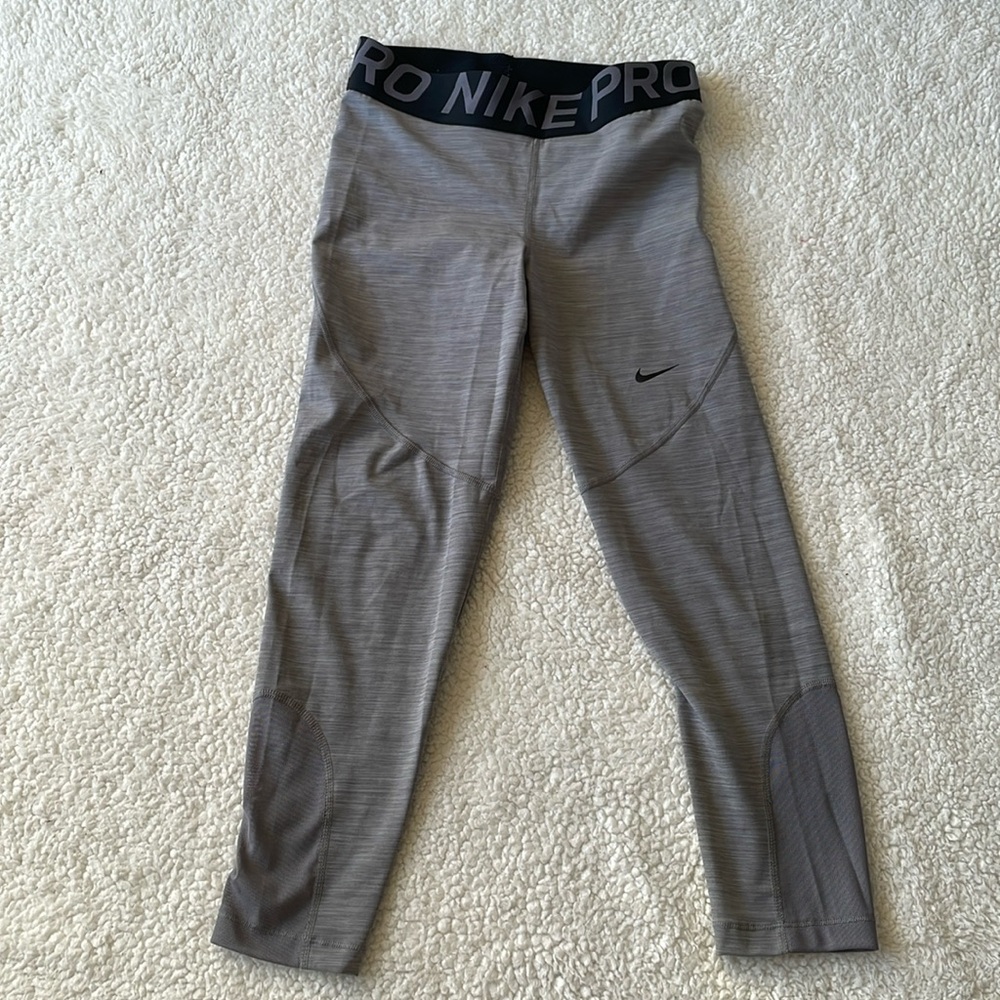 Nike pro capri grey legging active pants